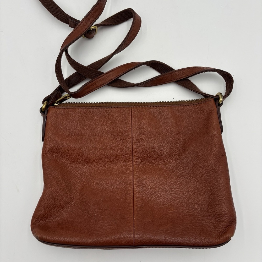 Fossil Brown Leather Crossbody Purse Shoulder Bag Minimalist Pebbled Medium - Picture 2 of 15